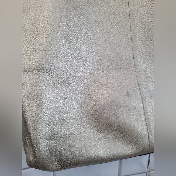 Coach Audrey Gold Metallic Leather Medium Size Tote Soft Pebble Leather Zip Clos - Picture 4 of 13
